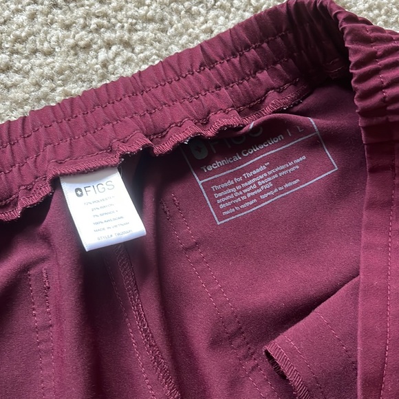 Figs maroon pants - Picture 5 of 6